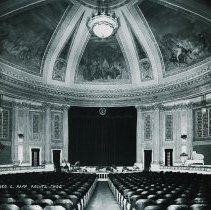 IL-Chicago-Central Park Auditorium, House to Stage